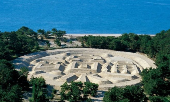 香川県観音寺市「銭形砂絵」の楽しみ方！絶景と周辺観光で金運アップの旅を満喫